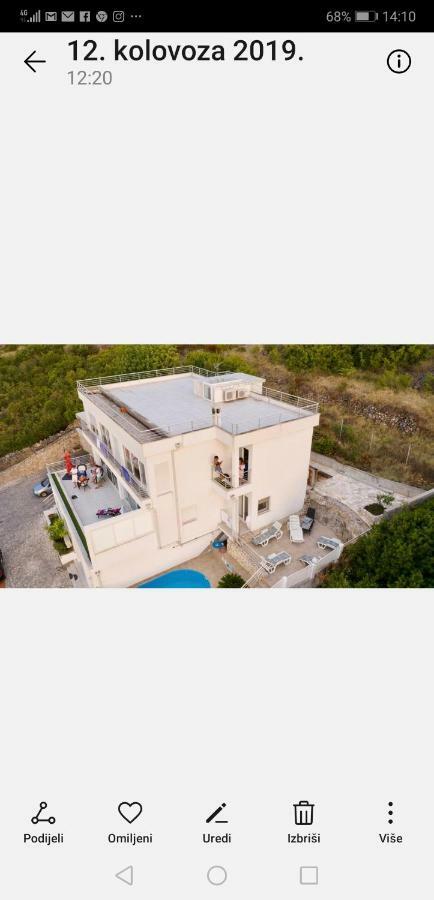 Luxury Apartment Prestige Villa Bellevue Vis Exterior foto